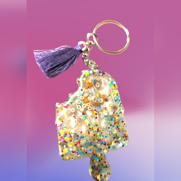 Handmade Shaker Keychains - Picture 3 of 4